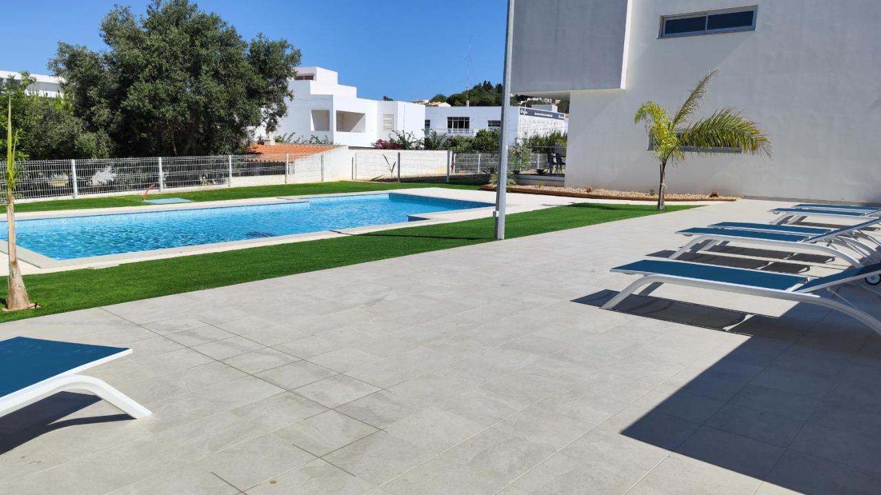 Retiro Com Brisa Maritima, T2, Vale Parra, Albufei Apartment *